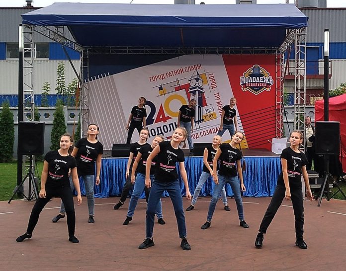 Молодежный праздник прошел на бульваре Юности в Подольске