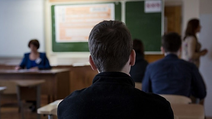 Вниманию подольчан: уроки по профилактике экстремизма проходят в школах Подмосковья