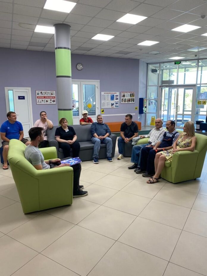 Депутат Горсовета провел встречу с трудовым коллективом ФСК «Ирида»