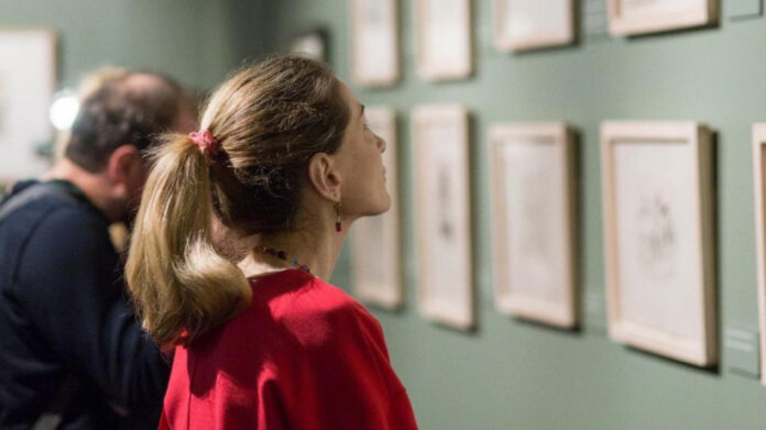 К сведению подольчан: медики могут бесплатно посещать государственные музеи Подмосковья до конца года