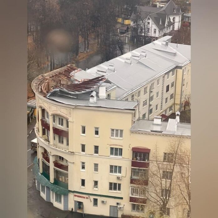 В Подольске ликвидируют последствия непогоды