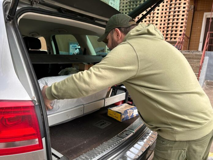 В пункте помощи мкр. Красная Горка для участников спецоперации подготовили очередной гуманитарный груз