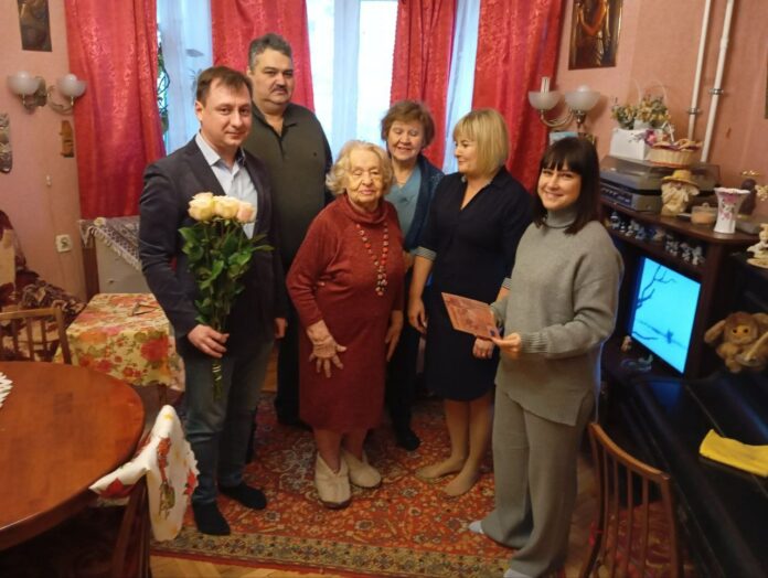 Подольские партийцы поздравили ветеранов в День полного освобождения Ленинграда от фашистской блокады