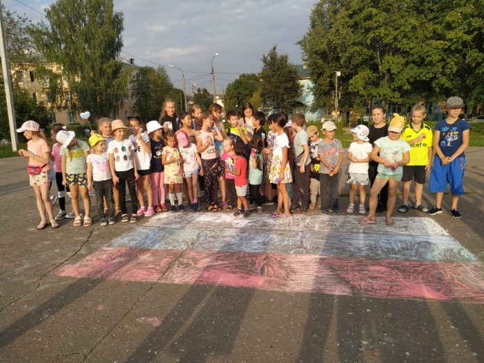 День Государственного флага Российской Федерации отметили в ДК «Металлург»