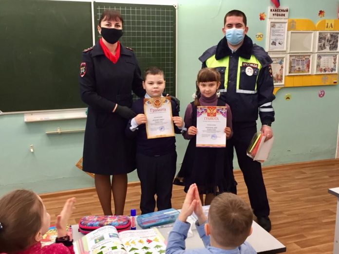 Подольские автоинспекторы провели в образовательных организациях Подольска мероприятия по правилам дорожного движения