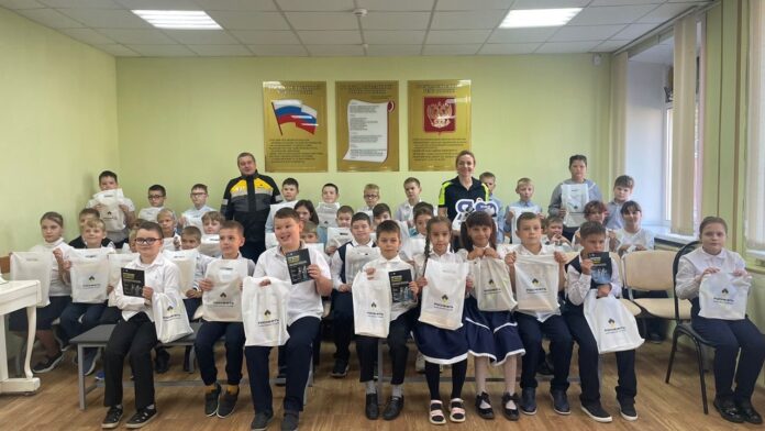 Подольские автоинспекторы активно участвуют в мероприятиях, направленных на повышение уровня дорожной безопасности среди молодого...