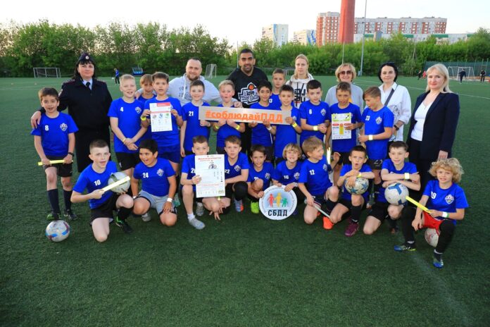 Особое внимание сотрудники Госавтоинспекции обращают на правила перехода проезжей части и управления современными средствами...