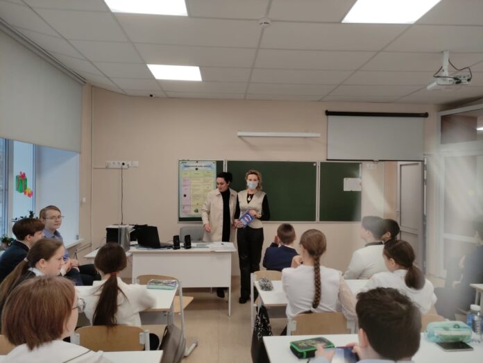 Татьяна Круглова провела «урок доброты» в МОУ «Средняя общеобразовательная школа № 18» Городского округа...