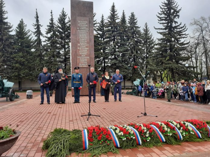 Памятные мероприятия прошли в двух частях микрорайона Климовск 9 мая