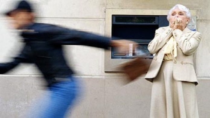 Подозреваемого в грабеже задержали в Подольске