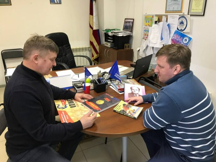 Член фракции «Единая Россия» провел встречу с директором подольской школы олимпийского резерва «Пахра»