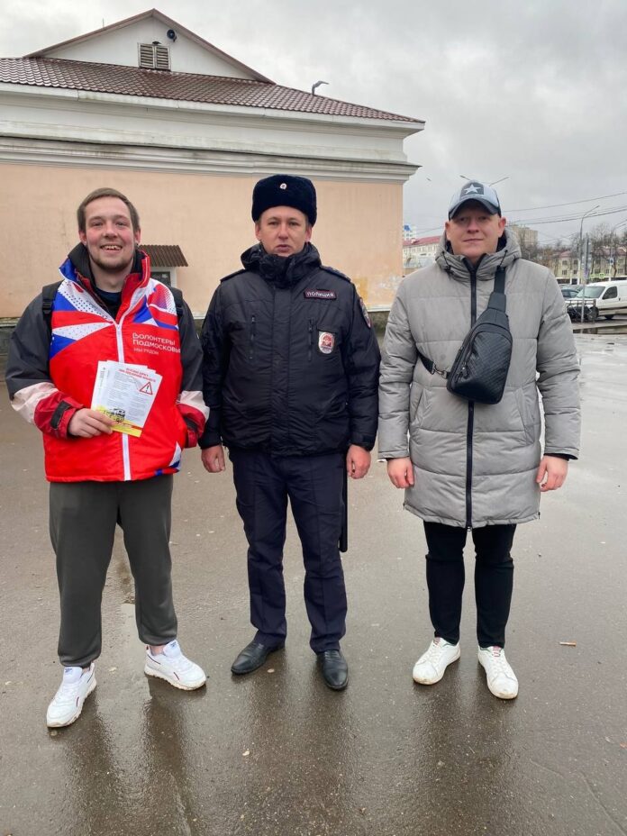 Десять разъяснительных бесед провели на станции Подольск в ходе профилактического ж/д рейда