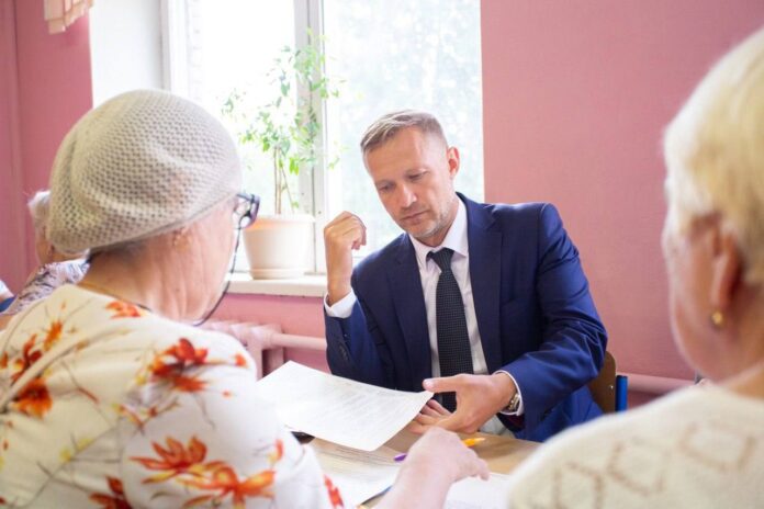 В округе продолжаются встречи с жителями в формате выездной администрации