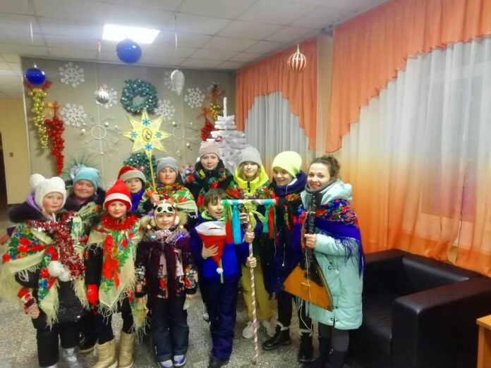 Фольклорный праздник «Святки – колядки!» прошел в СДК «Надежда»