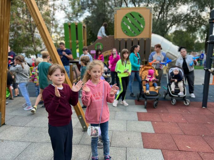 Новую детскую игровую площадку открыли в Климовске