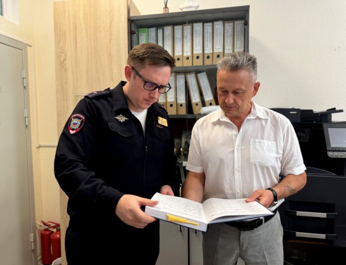 В Подольске общественник проверил Отдел по вопросам миграции