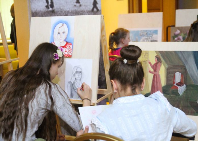 Информация для подольчан: студенты творческих вузов могут досрочно завершить учебный год