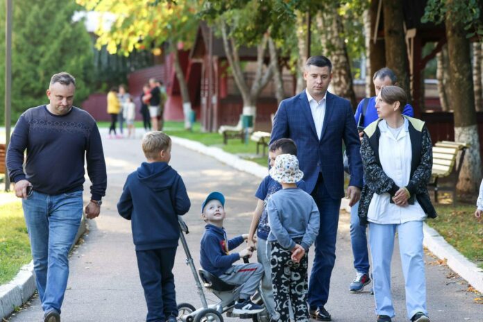 Глава горокруга Подольск посетил лагерь «Мечта», где размещены гости из Курской области