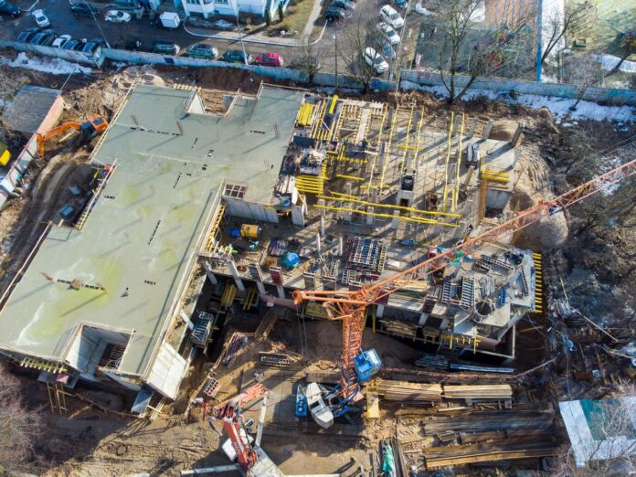 Строительство детского сада на улице Вокзальной в Подольске соблюдает график, выполнено на 20%