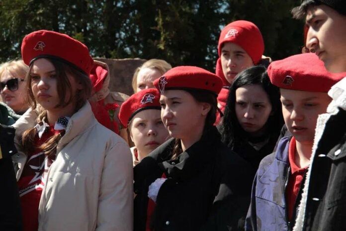 Юнармейцы и заводчане приняли участие в акции памяти бронепоезда «Подольский рабочий»