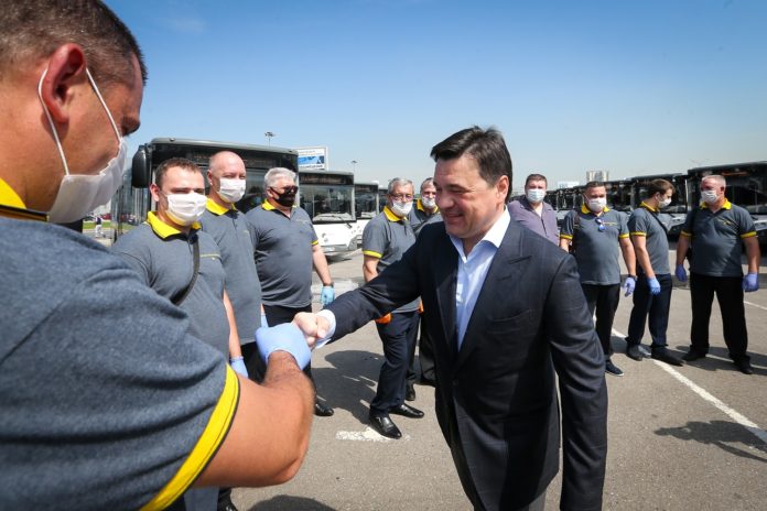 Губернатор Московской области проверил готовность автобусов к отправке в филиалы АО «Мострансавто»