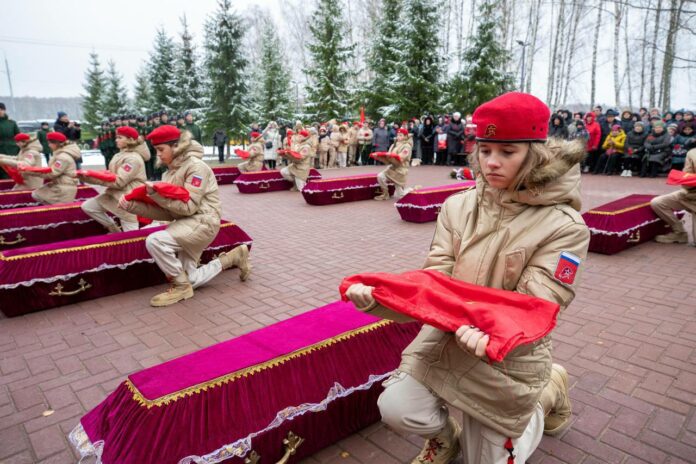 Подольчане приняли участие в закрытии Вахты Памяти в Кузовлеве