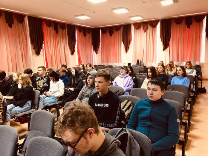 В Подольском колледже Никулина прошло литературное тестирование