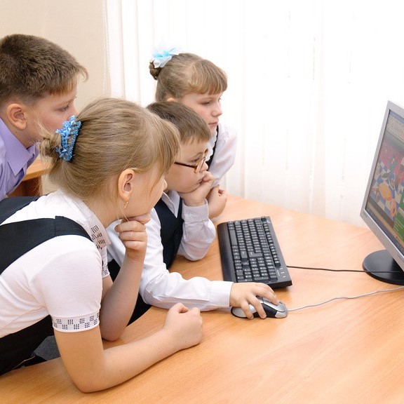 Информируем жителей Подольска: Подмосковье стало пилотным регионом в апробации новой информационно-интерактивной системы для школ