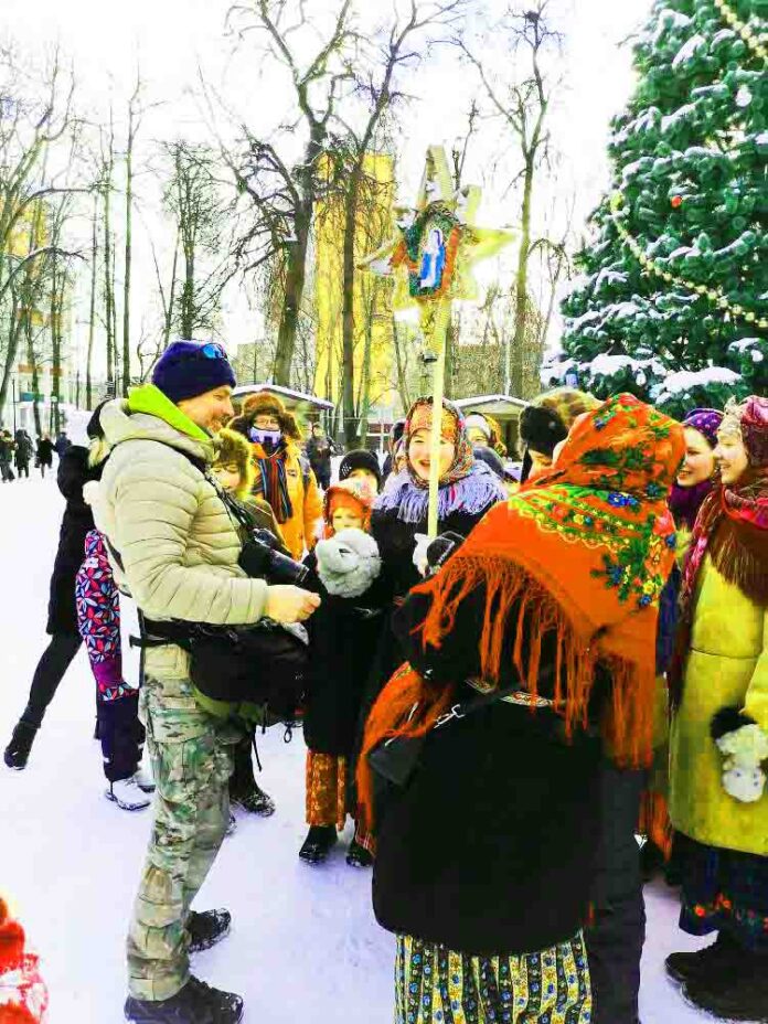 Колядки «На дворе зима!» состоялись в парке имени В.Талалихина