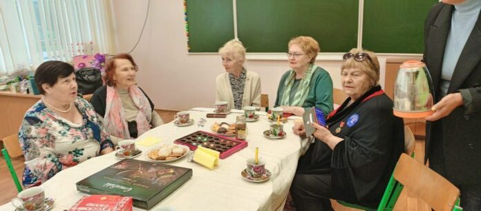 Активные ветераны Подольска встретились за чашкой чая