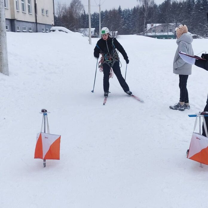 Юные пдольчане приняли участие в соревнованих по спортивному туризму