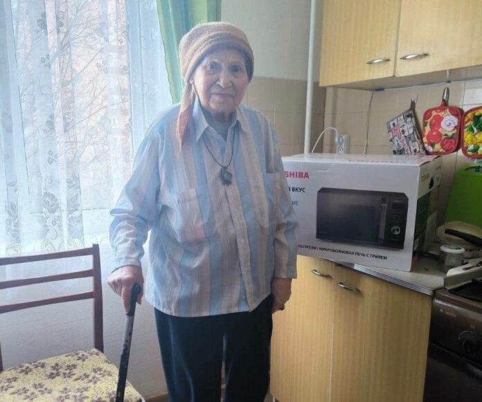 Предприниматели вручают подарки подольским ветеранам ко Дню Победы