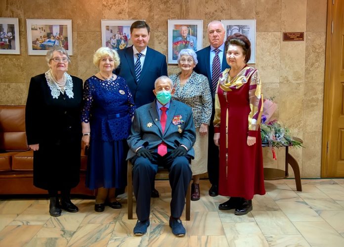 Участник ВОВ Георгий Баранов представил свою новую книгу ветеранскому активу Большого Подольска