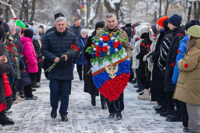 В честь 82-ой годовщины битвы под Москвой в Подольске почтили подвиг героев, павших в...