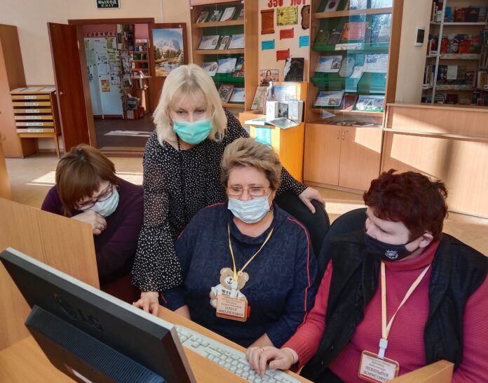 В библиотеке № 1 им. Павла Северного можно пройти бесплатные курсы по компьютерной грамотности