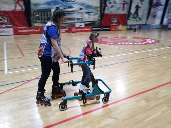 Детей с инвалидностью приглашают на бесплатные занятия по роликовым лыжам