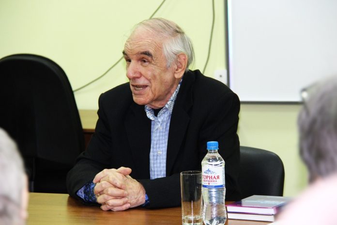 Встреча с подольским писателем состоялось в КПЦ «Дубровицы»