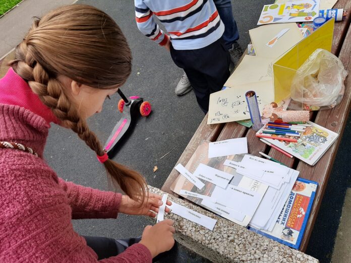 Викторины и конкурсы провели сотрудники библиотеки № 28 в парке «Дубрава» микрорайона Климовск