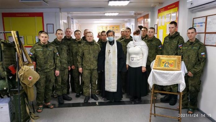 Молебен отслужили в воинской части в Подольске