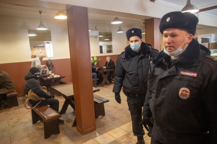 Около станции «Подольск» прошли рейды по пресечению случаев незаконной торговли