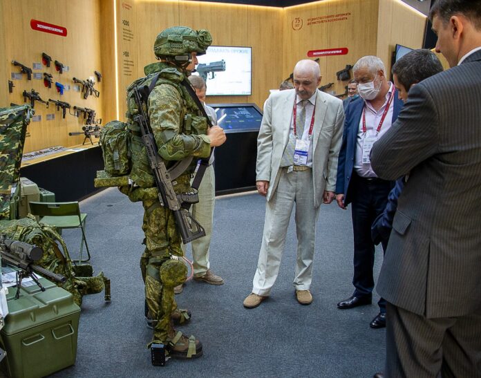 Экспозиции ЦНИИТОЧМАШ на форуме «Армия-2020» вызвали большой интерес у иностранных делегаций