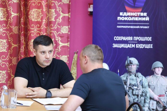 Выездная администрация прошла в посёлке Молодежный