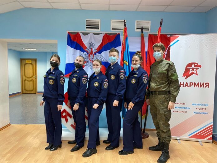 V открытая военно-патриотическая игра «Юнармейская искорка» среди юнармейских отрядов и детских патриотических объединений прошла...