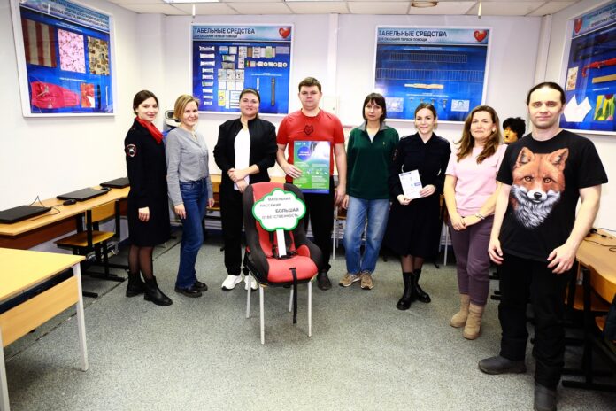 Сотрудники Госавтоинспекции провели профилактическую беседу с курсантами автошкол