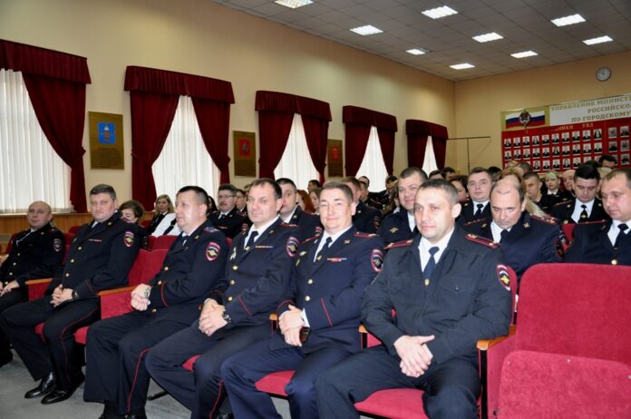 В УМВД России по г.о. Подольск состоялась торжественная церемония по случаю празднования Дня сотрудника...