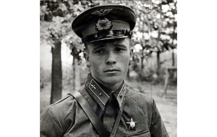 80 лет назад Герой Советского Союза Виктора Талалихин совершил подвиг «Ночной Таран»