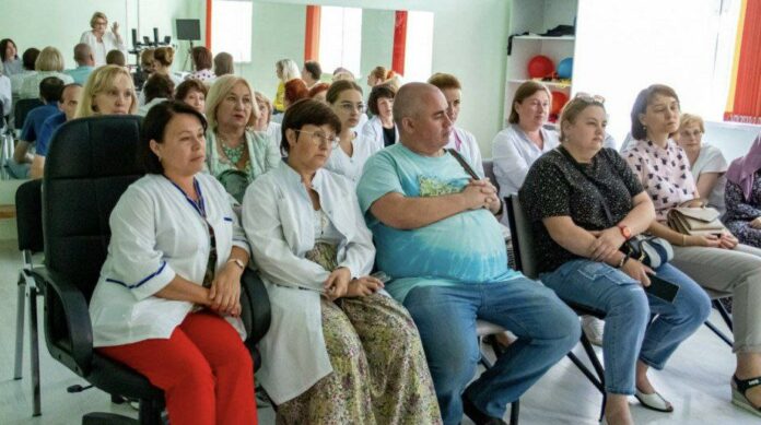 Любовь Ушанева встретилась с трудовым коллективом детской поликлиники № 1