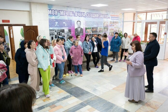 Жители округа передали жителям Донбасса адресную помощь