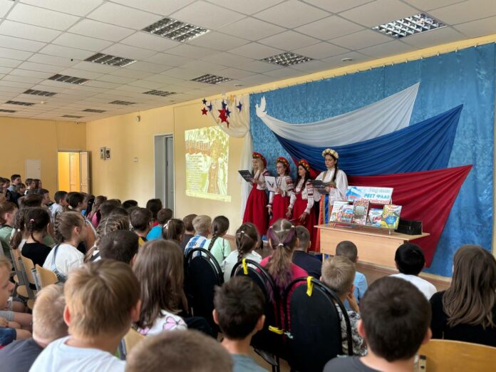 Более ста ребят приняли участие в мероприятии ко Дню России в Подольске