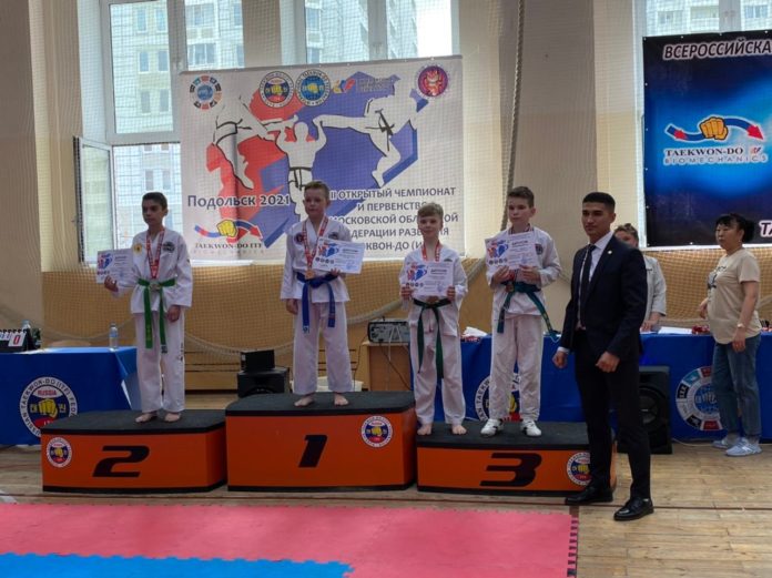 На Открытом Первенстве Московской области по тхэквондо воспитанники спортклуба «Скорпион» АССК «Кузнечики» завоевали 15...